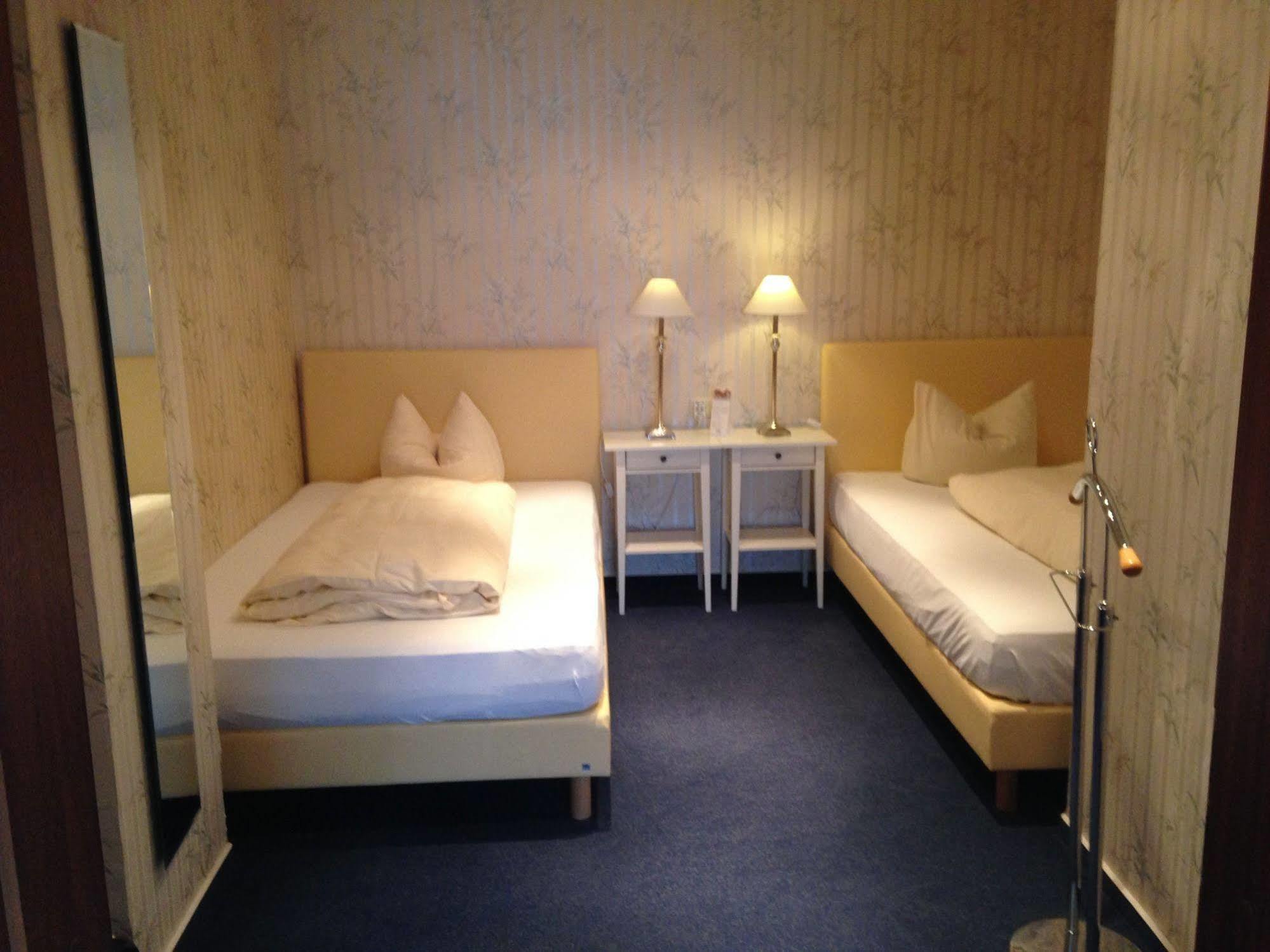 Landhotel Franck Garni Brietlingen Bagian luar foto