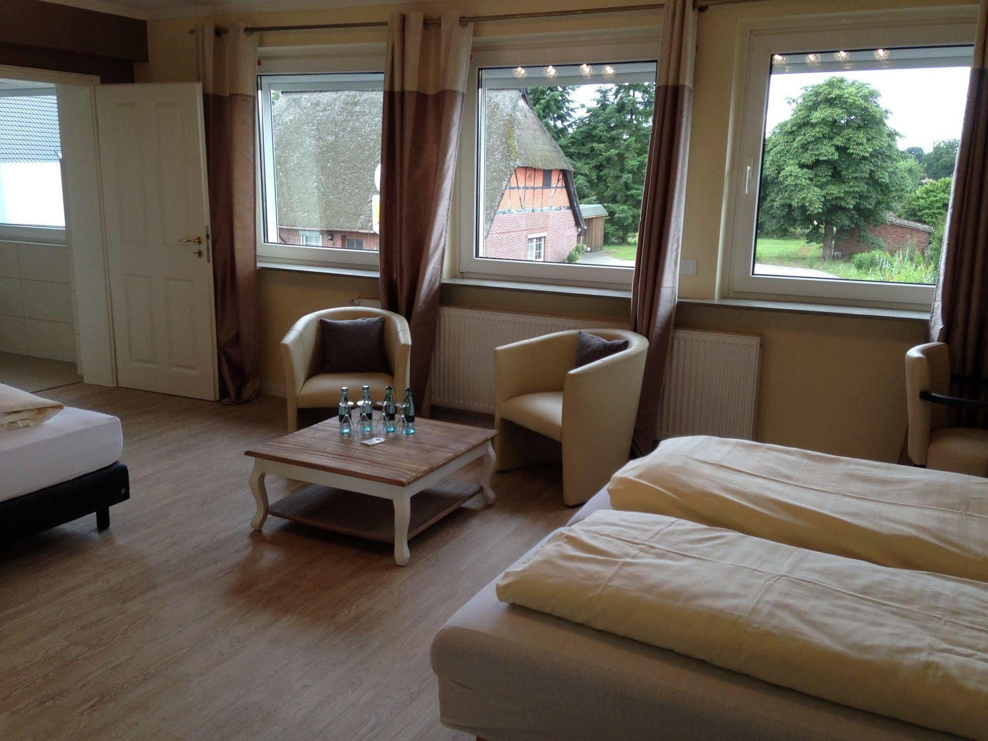 Landhotel Franck Garni Brietlingen Bagian luar foto